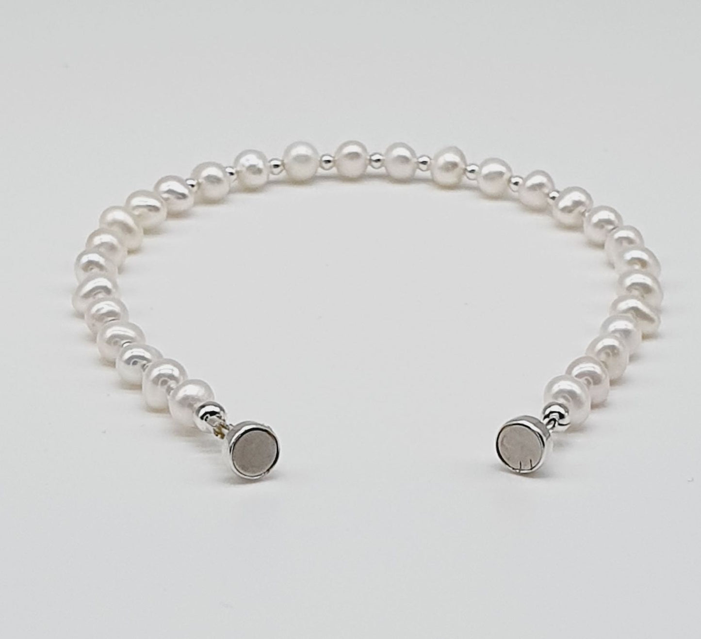 White Natural Freshwater Pearls 925 Sterling Silver Bracelet with Magnetic Clasp