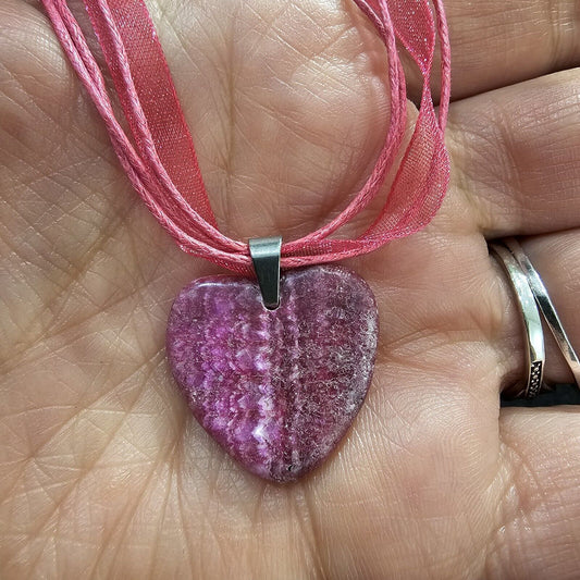 Heart Necklace Pink Agate Pendant Healing Stone Gemstone Chakra Reiki Yoga