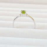 Natural Peridot White Gold Plt 925 Sterling Silver Victorian Swirl Solitair Ring