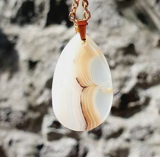 Lovely Natural Milky Agate Gold Plated Stainless Steel Chain Necklace
