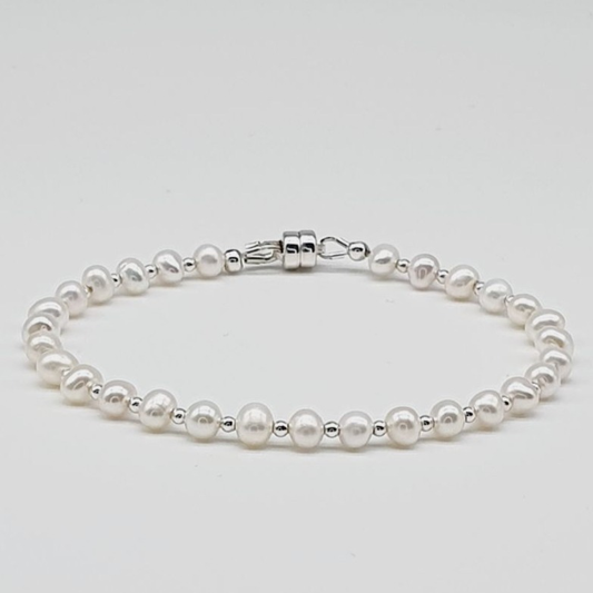 White Natural Freshwater Pearls 925 Sterling Silver Bracelet with Magnetic Clasp